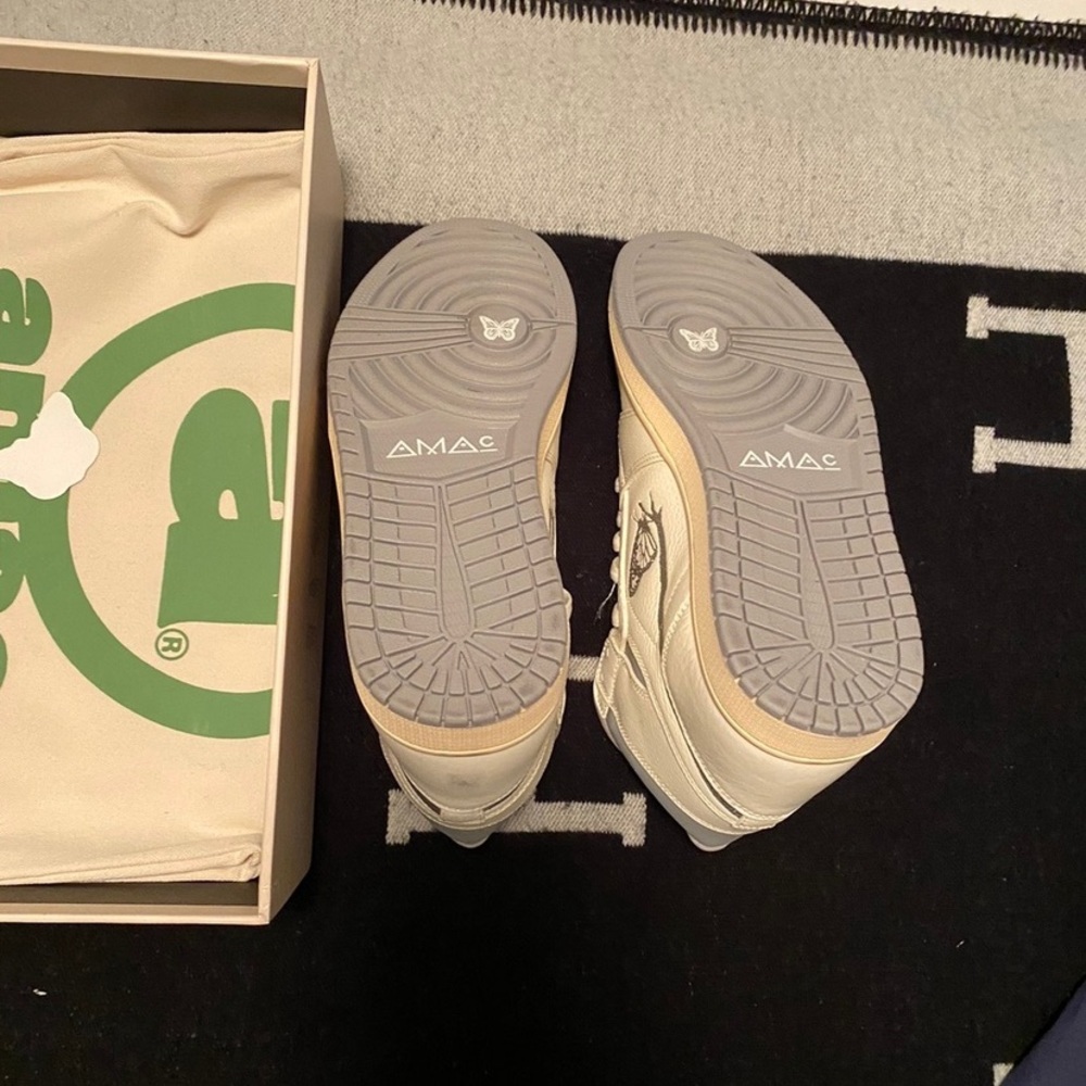 Shoes - Picture 3 of 5